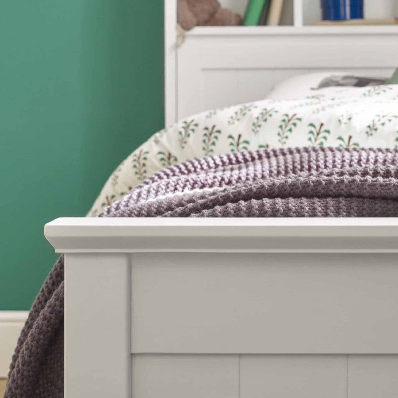 Butterworth Bed footboard white wood girl