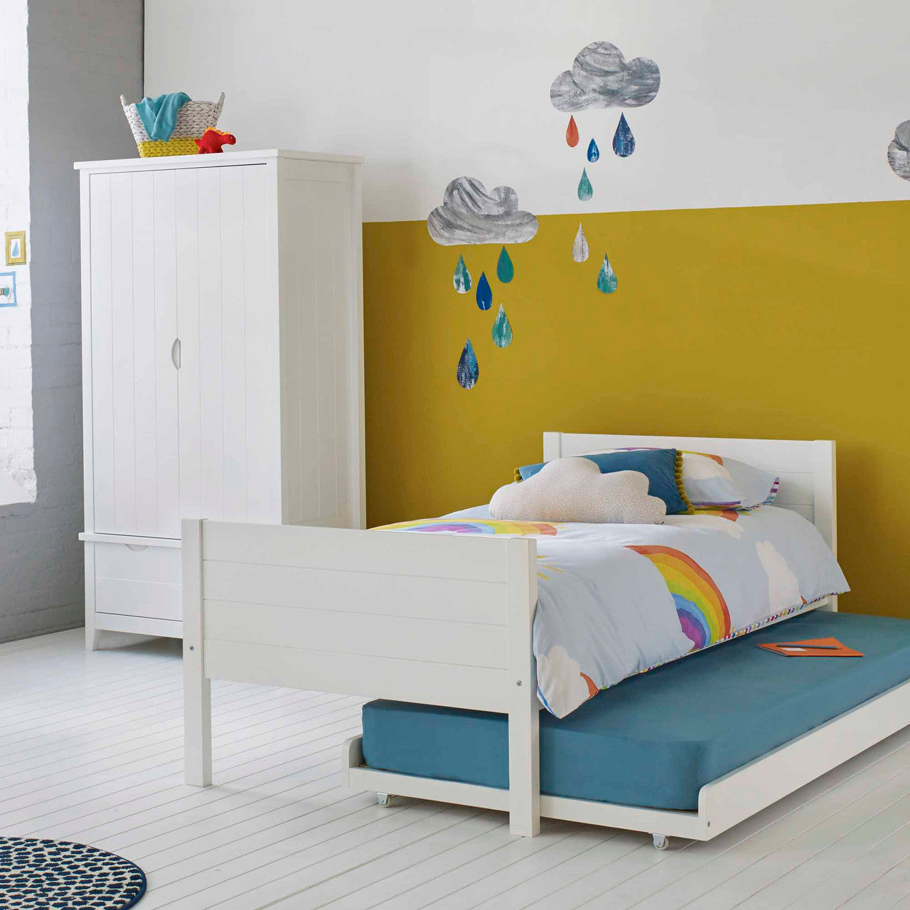 jango kids bed